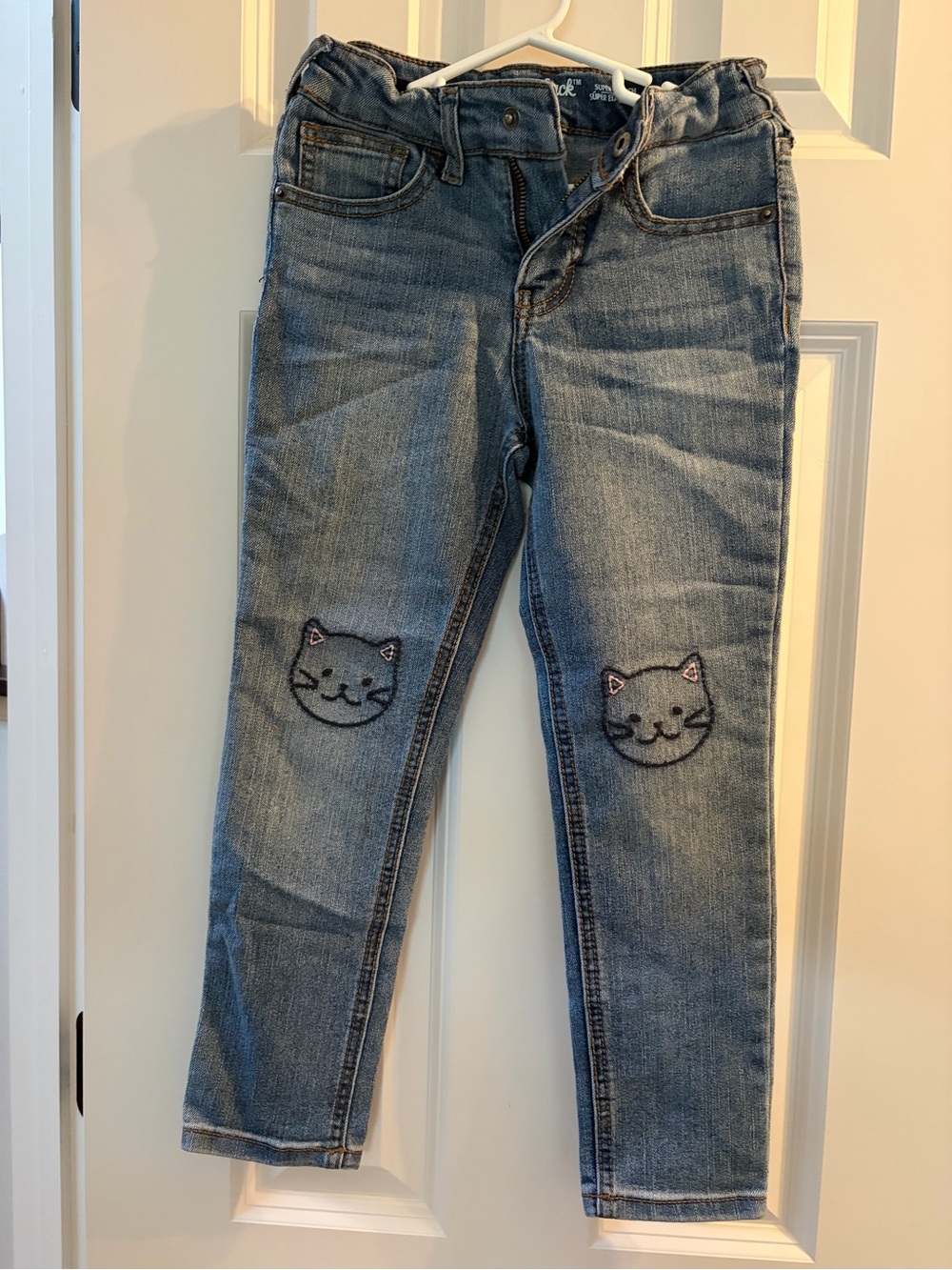 Cat & Jack Girls' Blue Denim Jeans with Cat Knee Patches 6